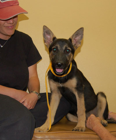 Kaya von Kernhaus sitting